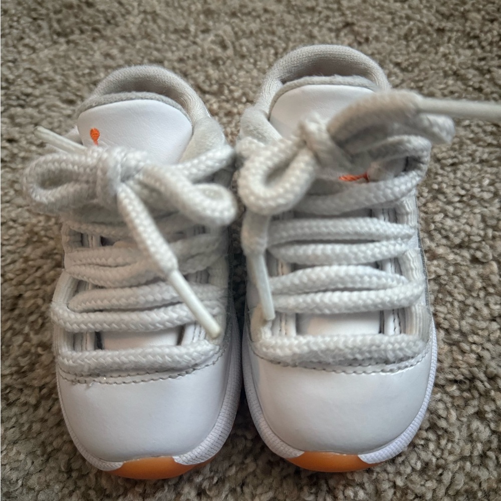 Jordan 11
